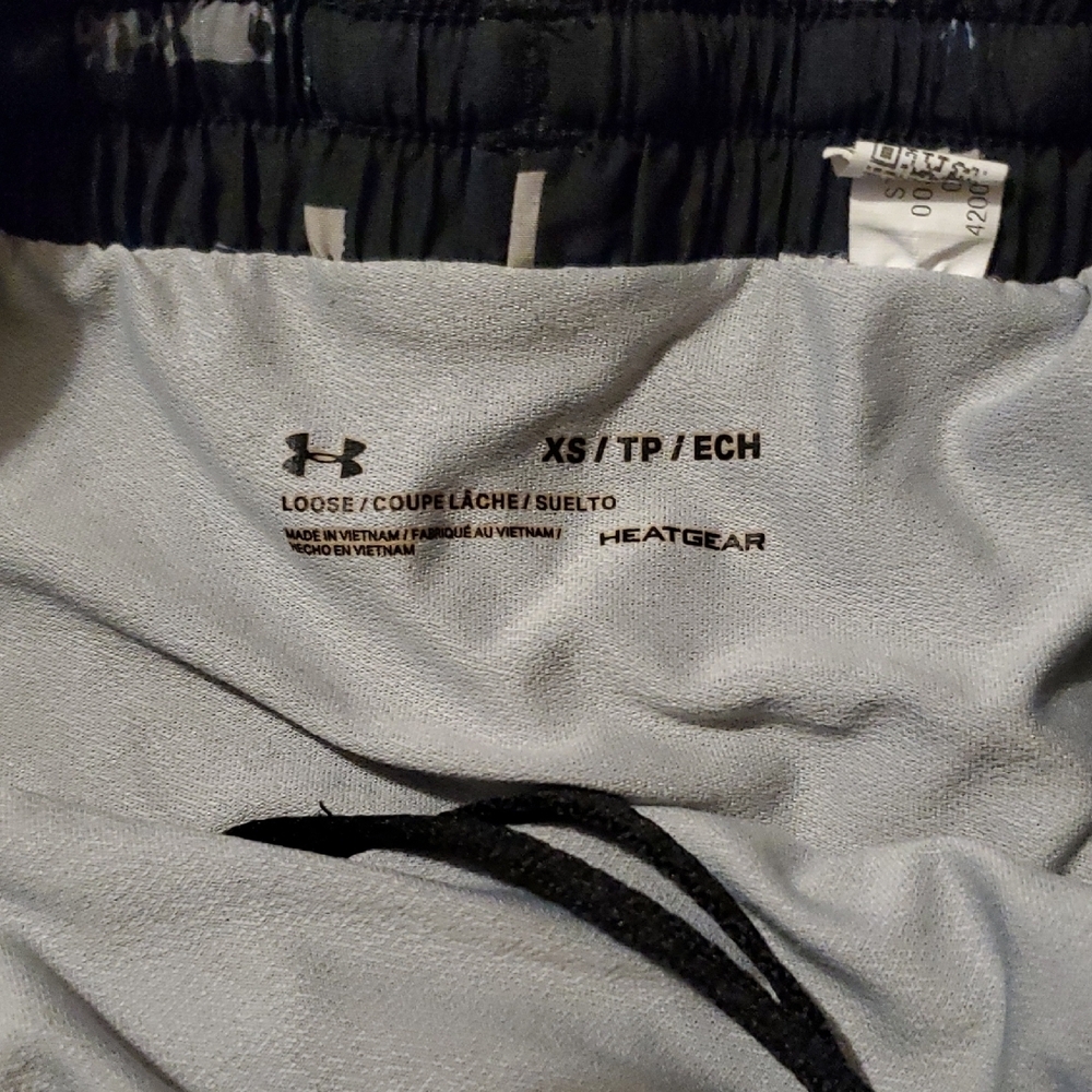 Under Armour Women's Geometric Black and White Shorts - Picture 2 of 5